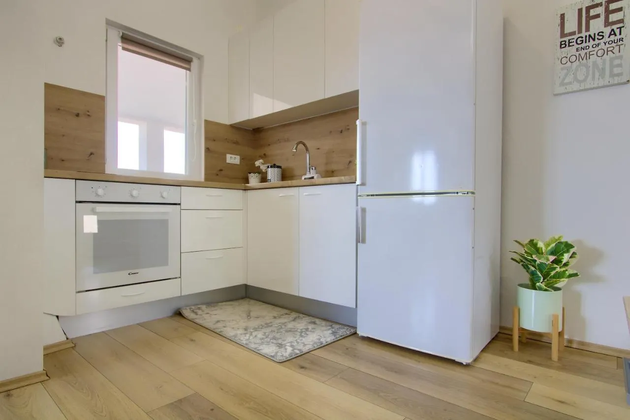 Apartment Summer Bliss Suite Preko